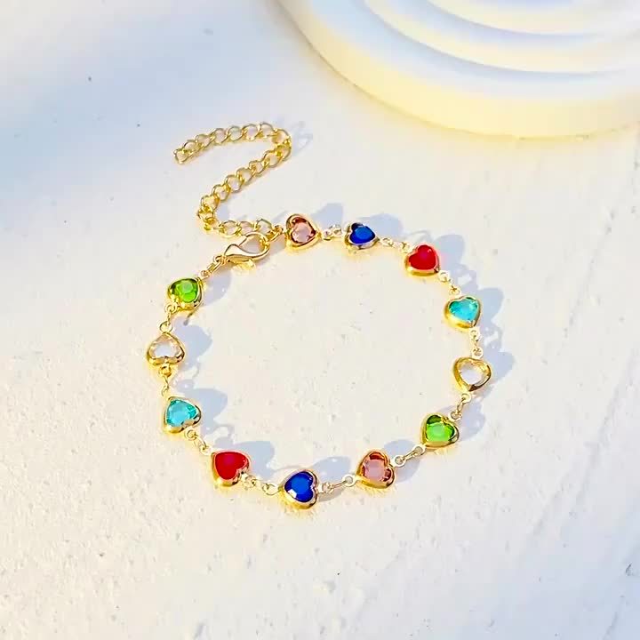 Wilma | Heart-Shaped Statement Bracelet