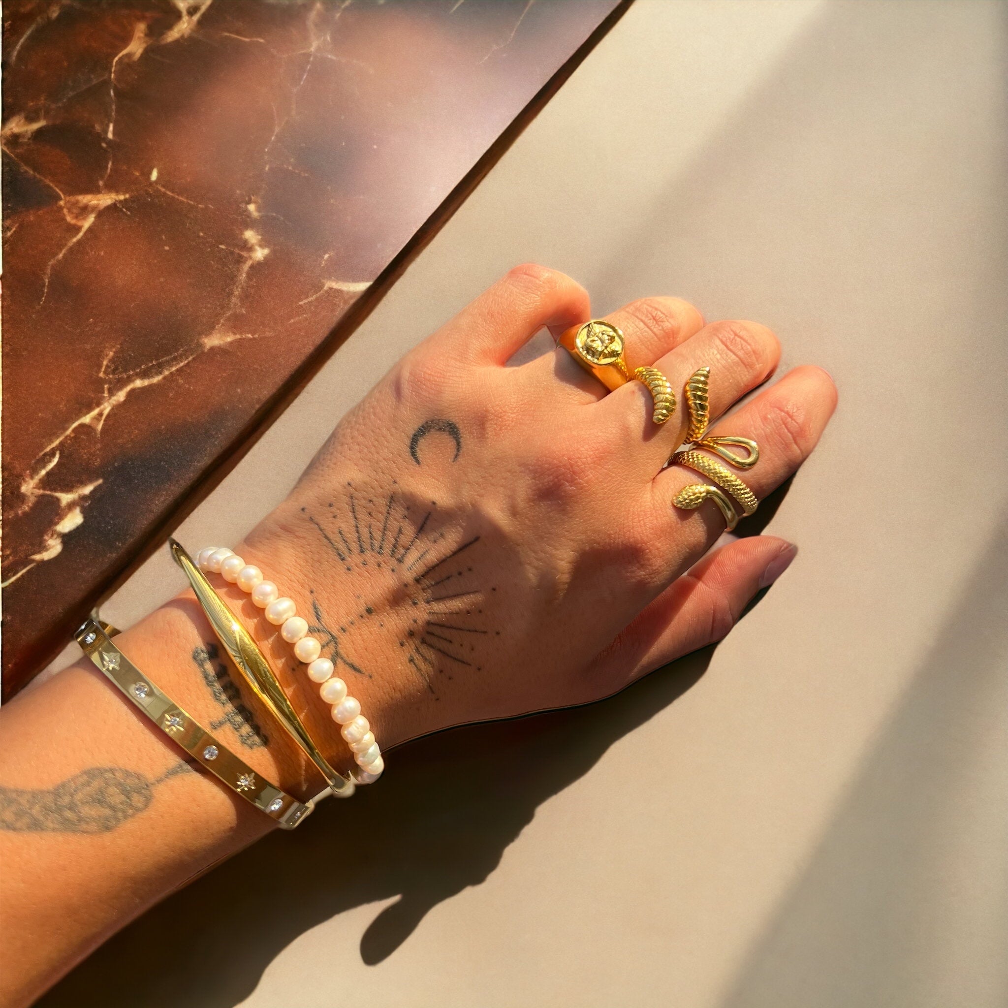Umi | Serpentine Adjustable Ring