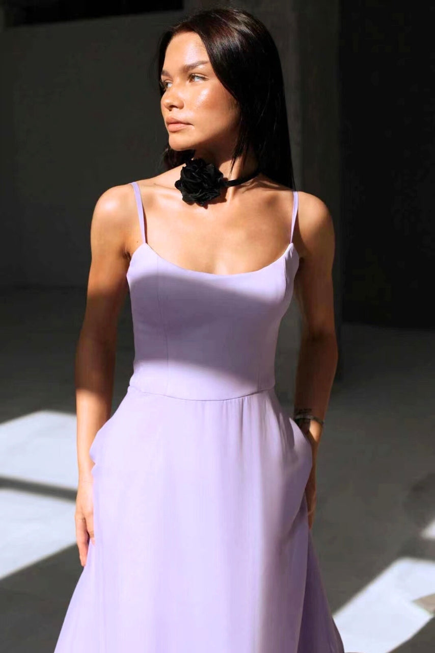 Grace | Flowing Elegant Midi Dress