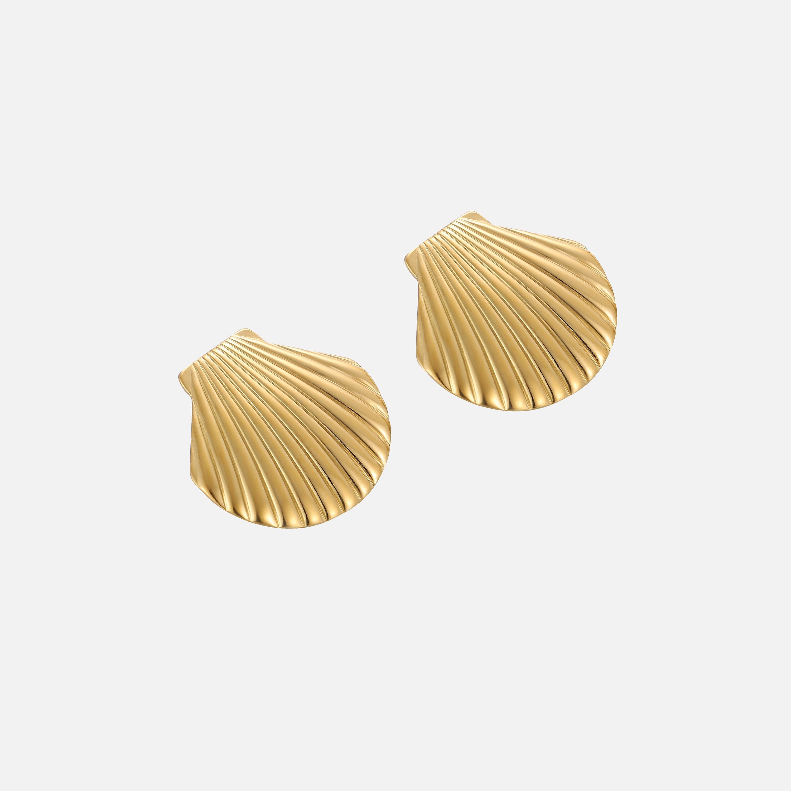 Annora | Shell-Shaped Gold Stud Earrings