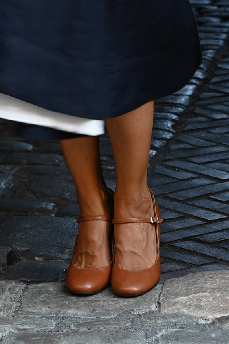 Clara | Low-Heel Sandal Everyday Elegance