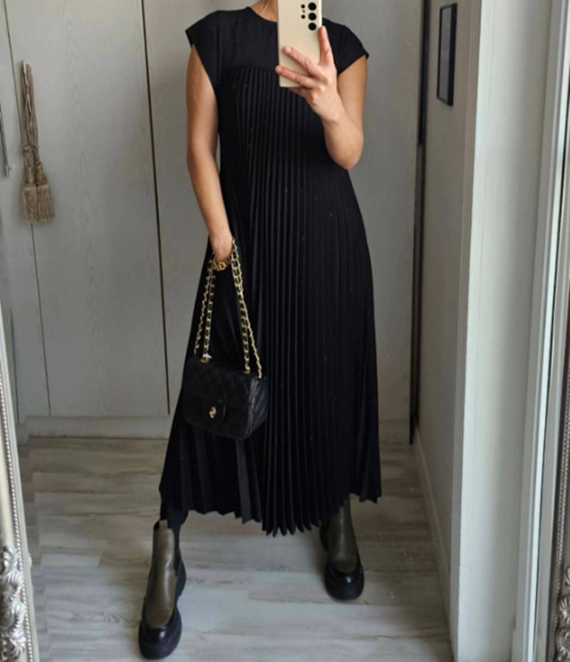 Robin | Timeless Everyday Midi Dress