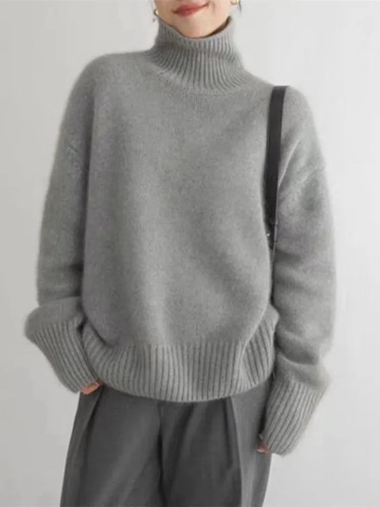 Vivienne | Luxe Cashmere Turtleneck Sweater