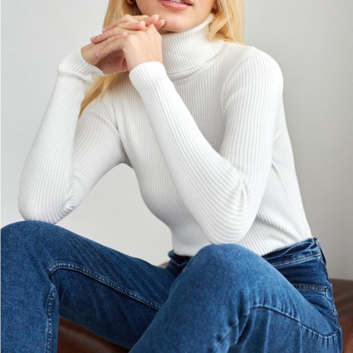Céleste | Ribbed Turtleneck Sweater
