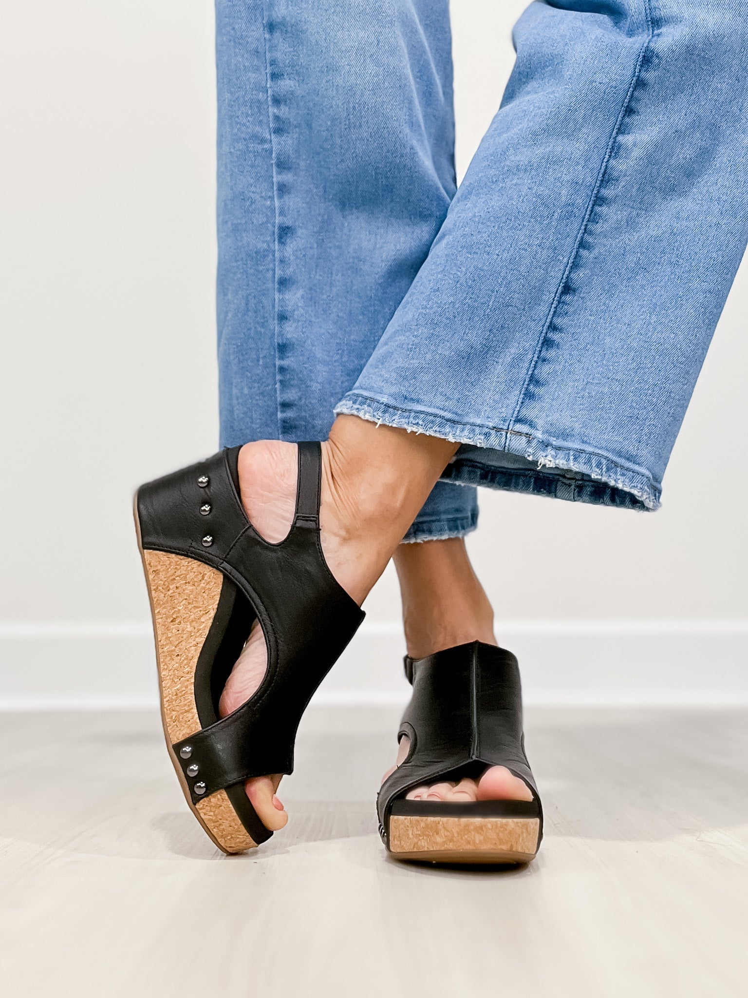 Carol | Wedge Sandal Effortless Lift