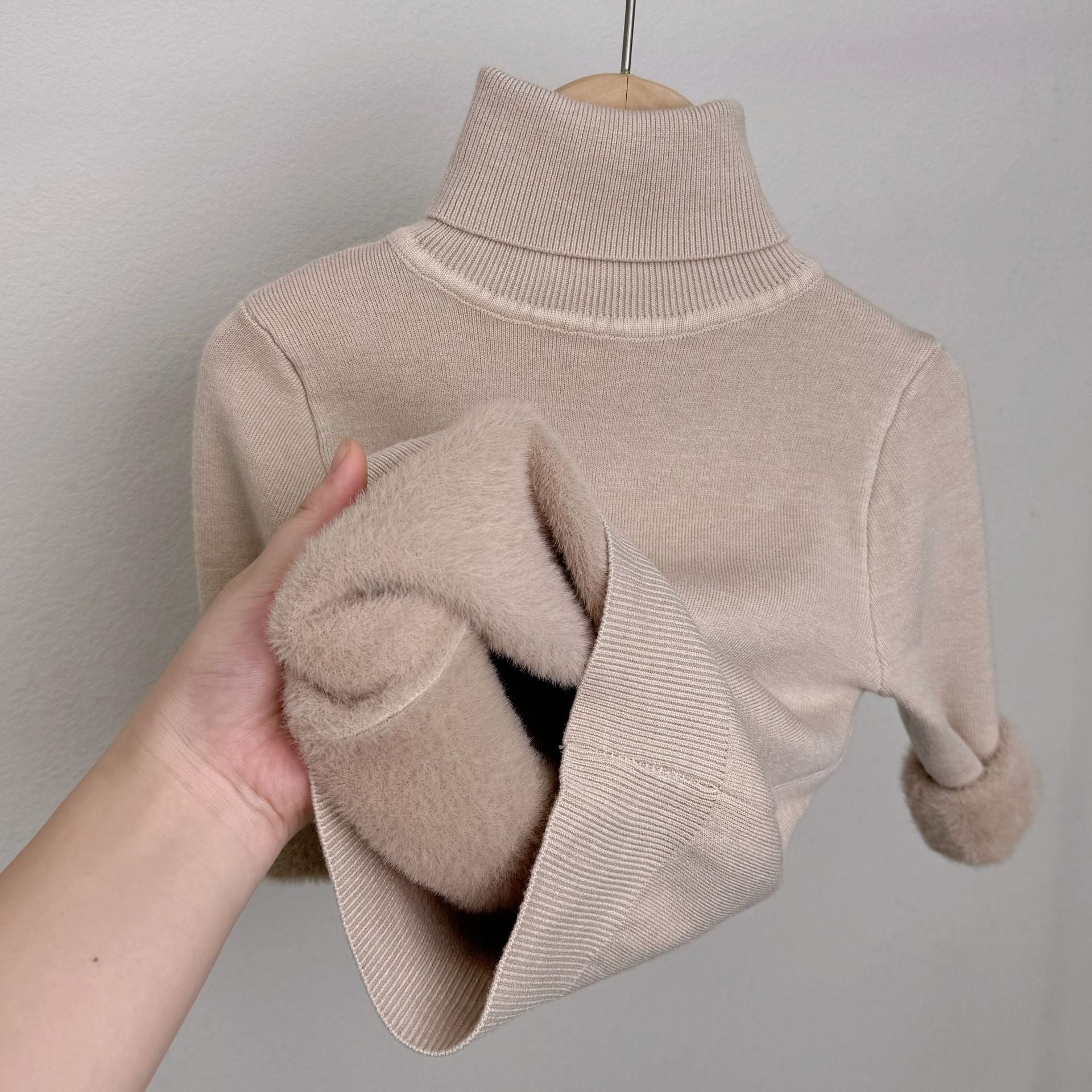 Lumi | Fleece-Lined Turtleneck Knit Sweater