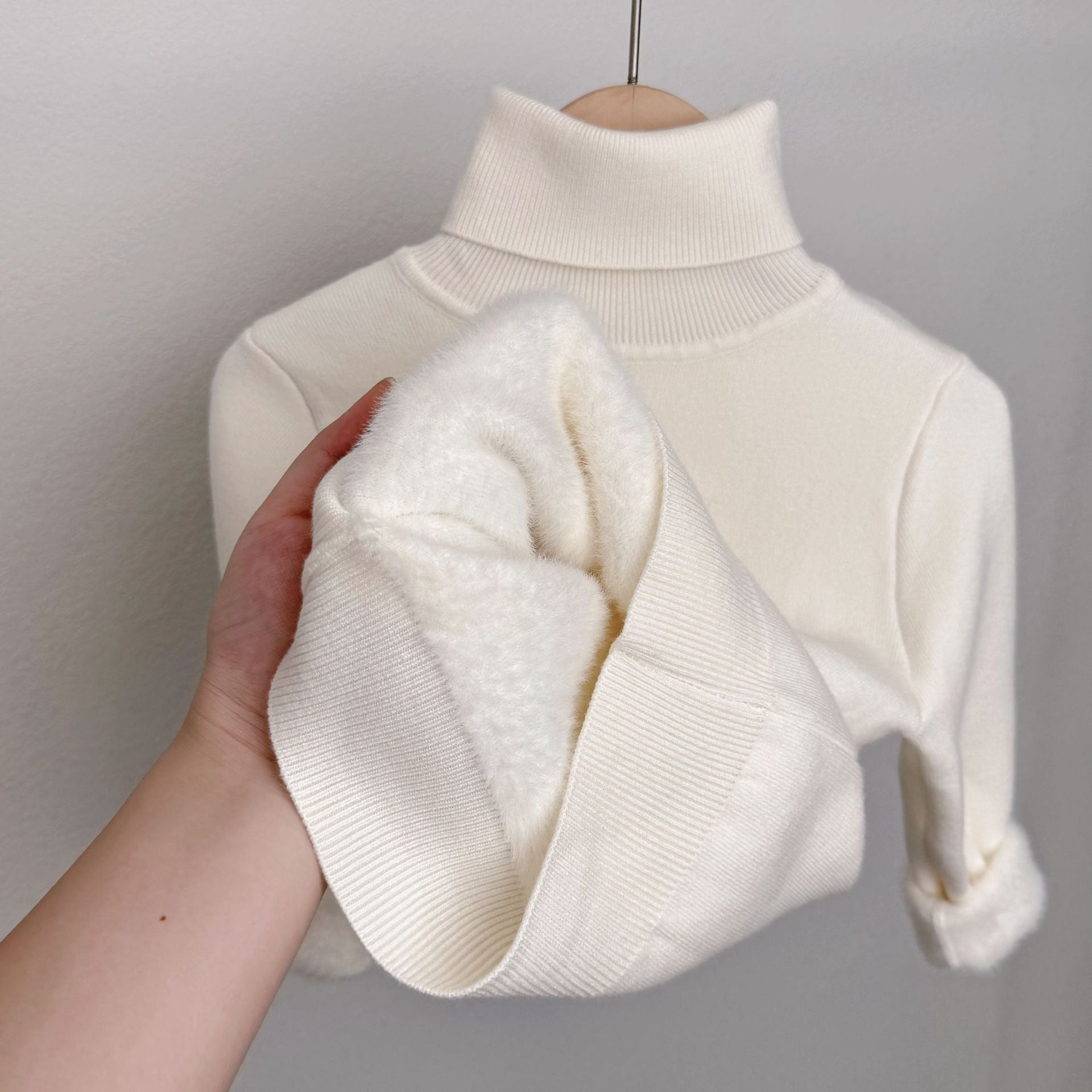Lumi | Fleece-Lined Turtleneck Knit Sweater