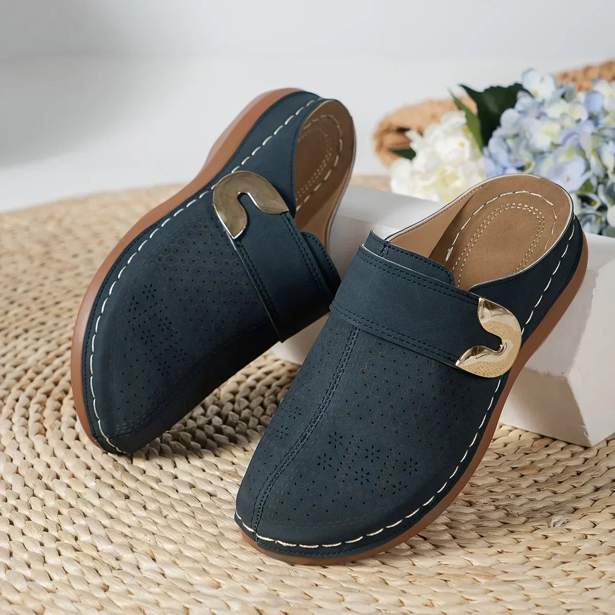 Unique | Supportive Wedge Sandals