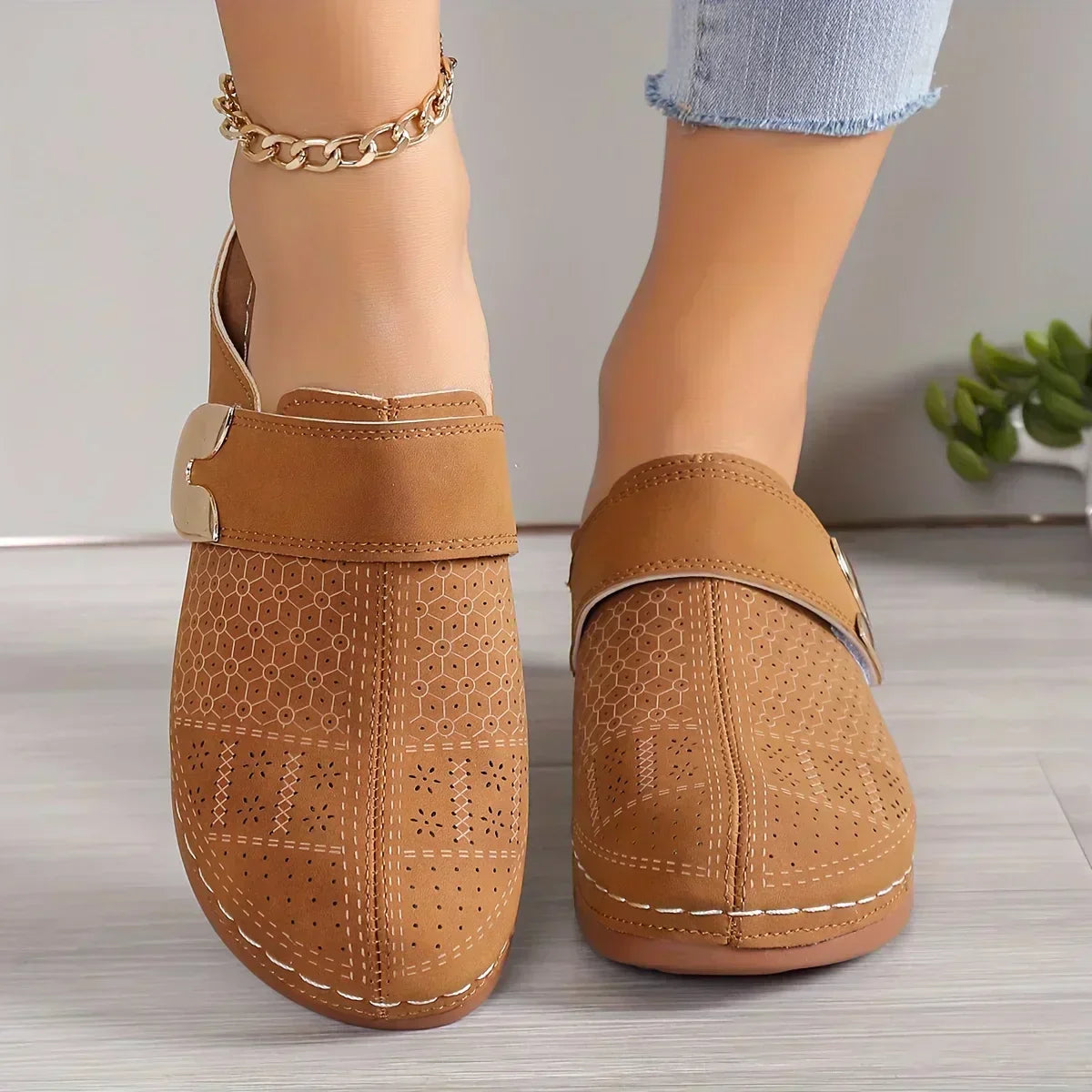 Unique | Supportive Wedge Sandals