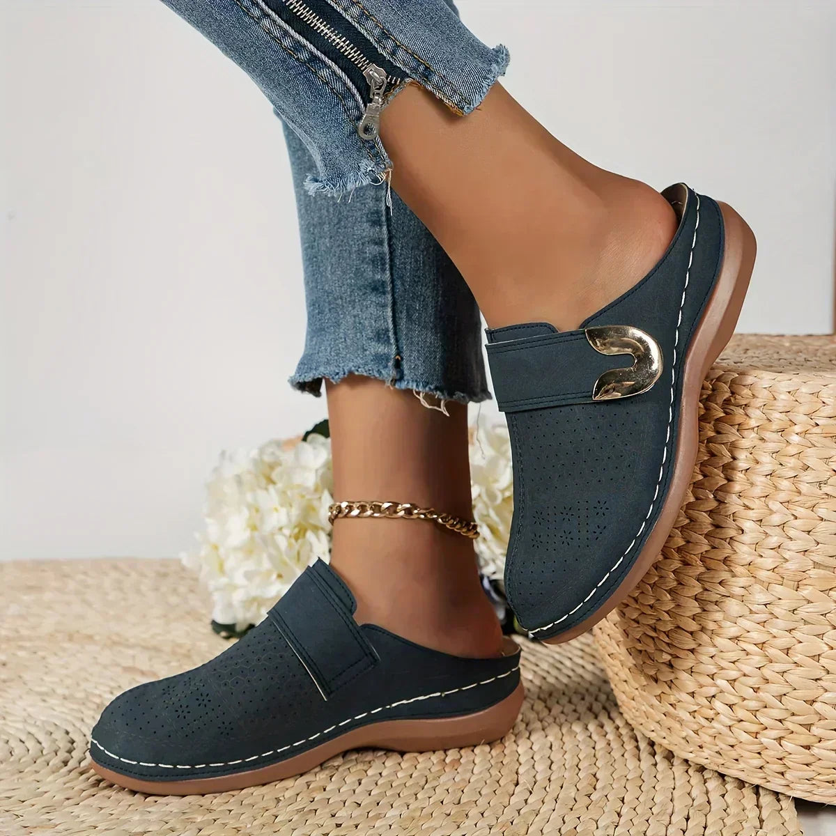 Unique | Supportive Wedge Sandals
