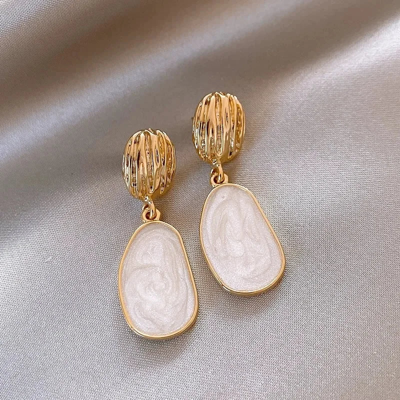 Hilda | Vintage Enamel Oval Drop Earrings