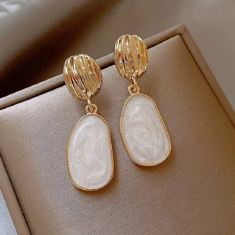 Hilda | Vintage Enamel Oval Drop Earrings