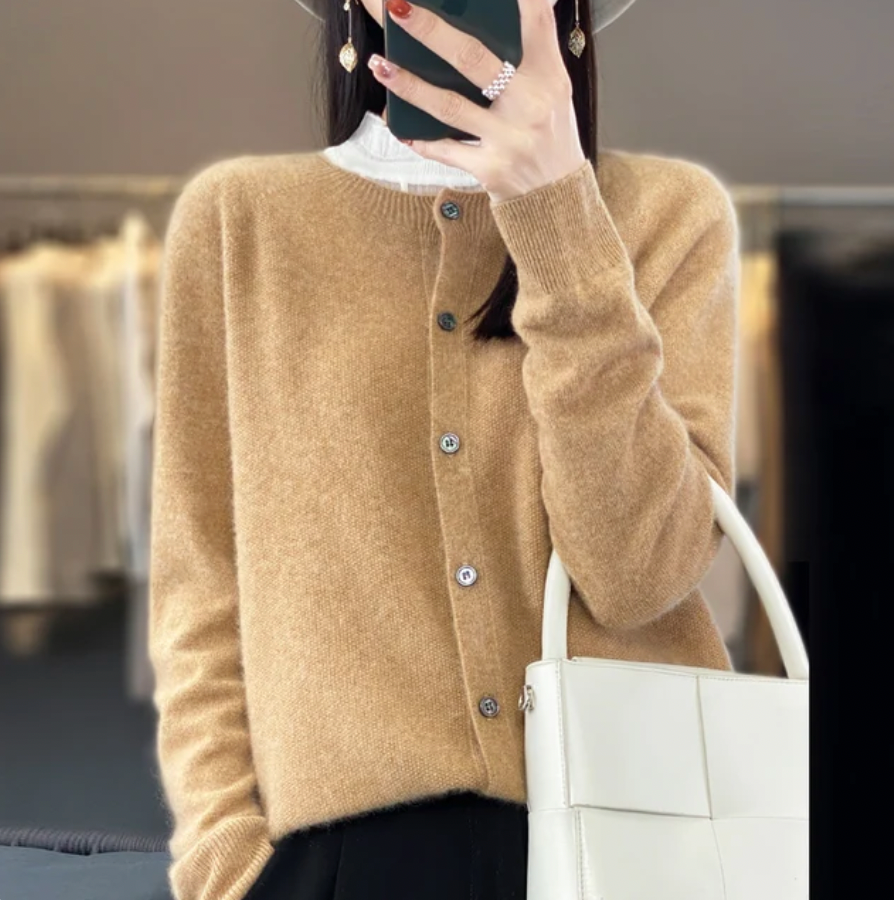 Céleste | Soft Button-Up Everyday Cardigan