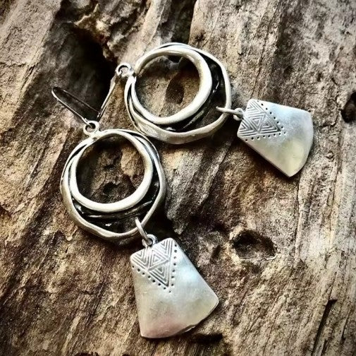 Urania | Vintage Silver Square Dangle Earrings