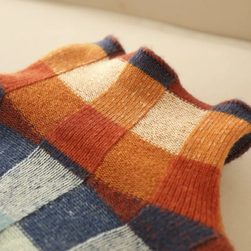 Vivienne | Retro Plaid Cozy Knit Sweater