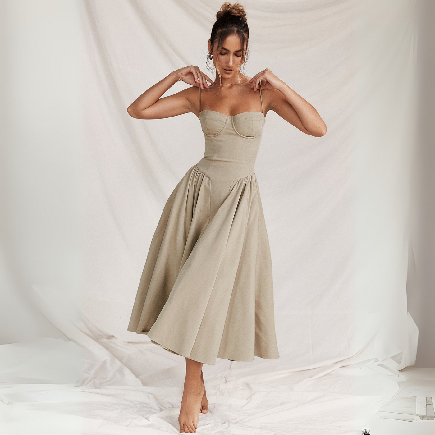 Vivienne | Spaghetti Strap Bodycon Midi Dress