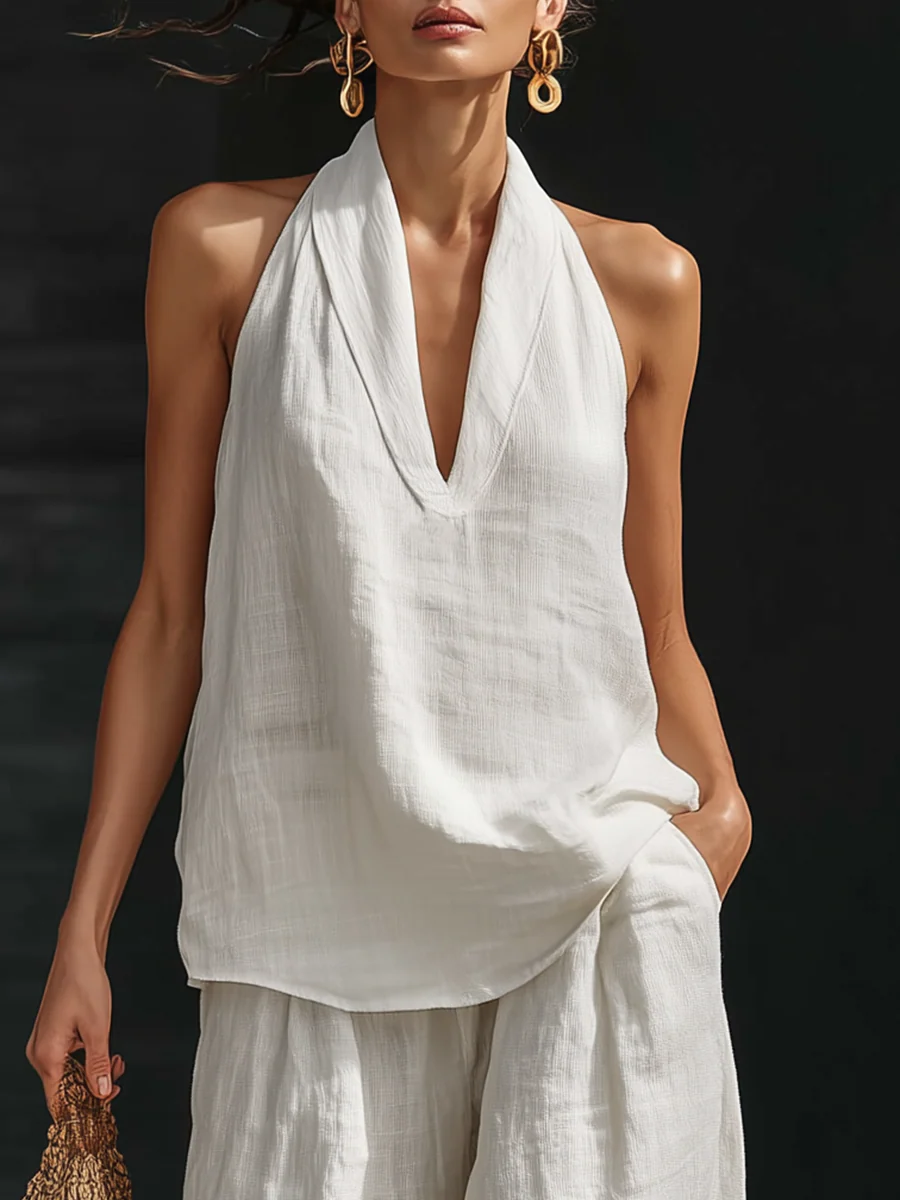 Leslie | Sleeveless V-Neck Blouse