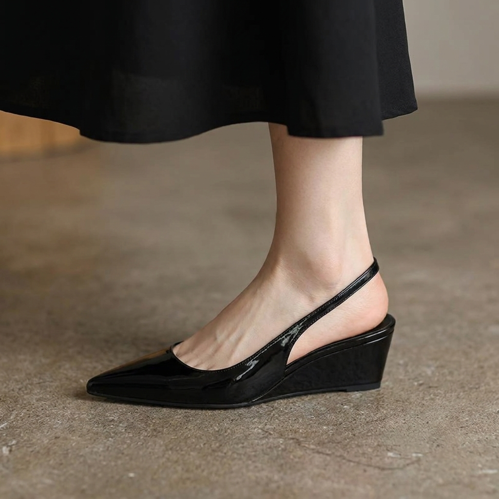 Sibyl | Pointed-Toe Slingback Wedges