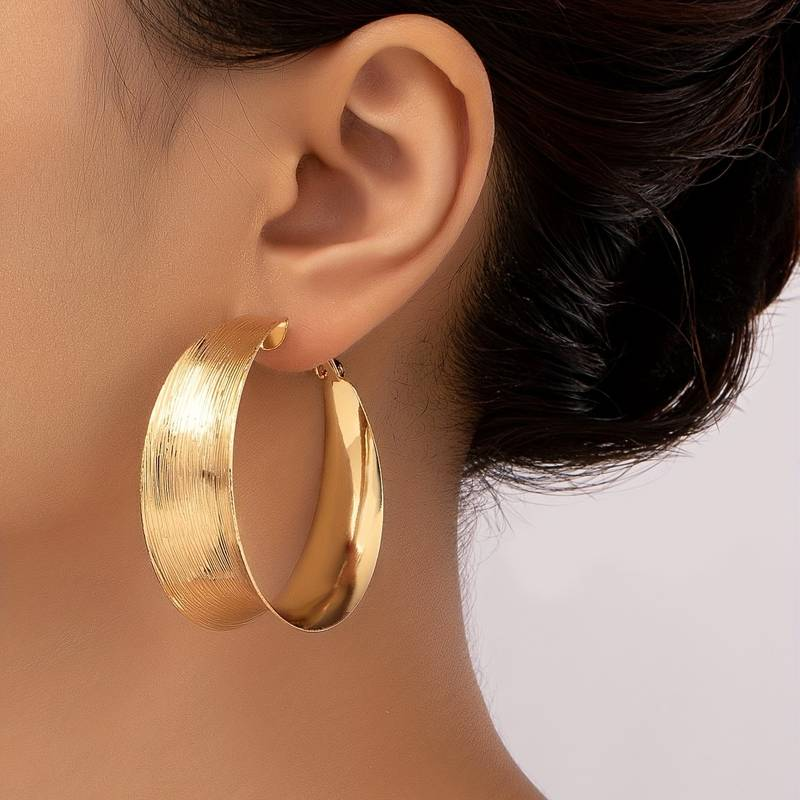 Trinidad | Vintage Golden Hollow Hoop Earrings