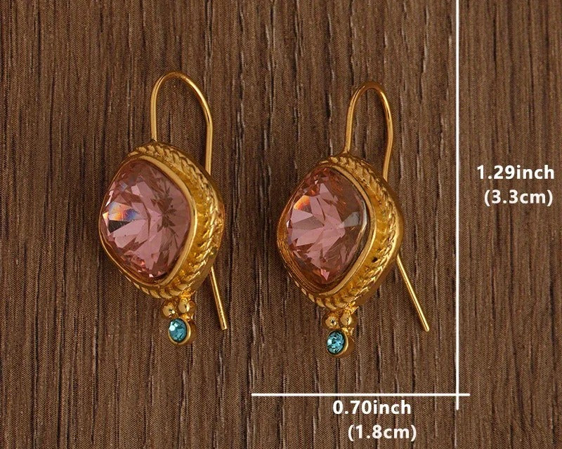 Uma | Classic Stud Earrings