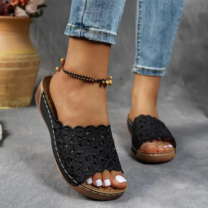 Lexi | Floral Ergonomic Slide Sandals
