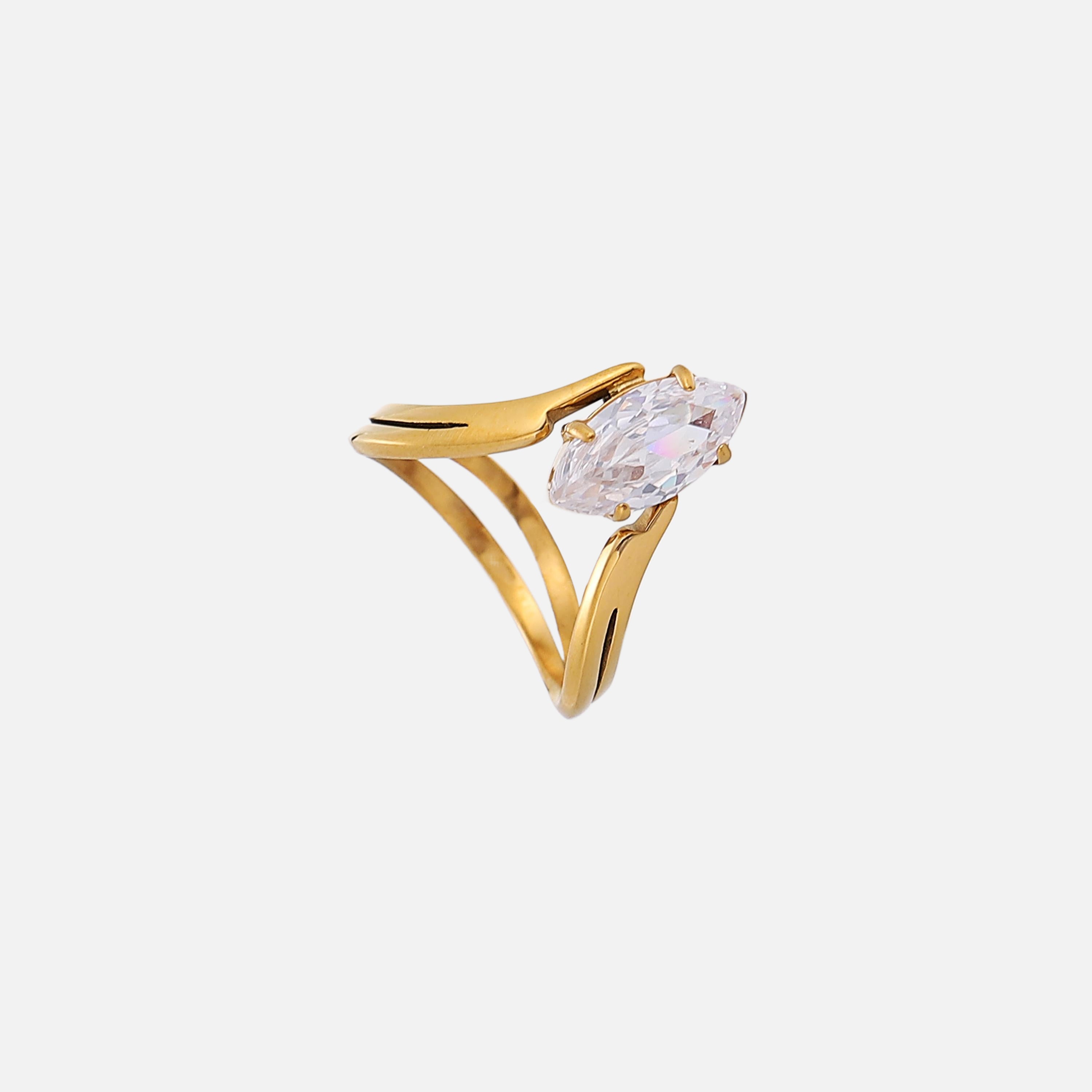 Yardley | Radiant Centerpiece Ring