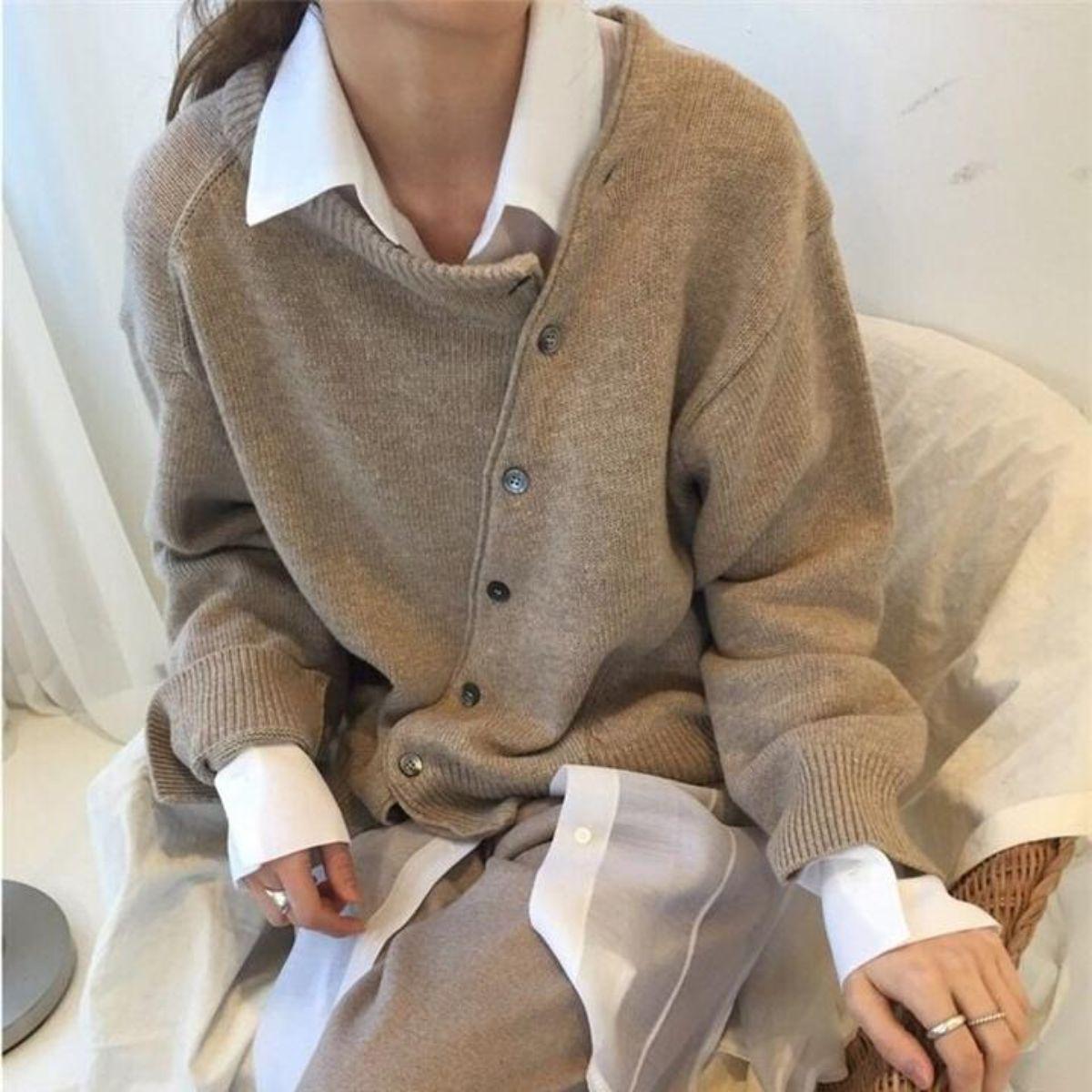 Céleste | Asymmetric Button Knit Cardigan