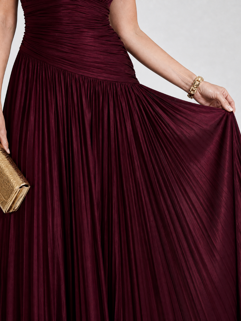 Charlayne | Sleeveless Pleated V-Neck Midi Dress