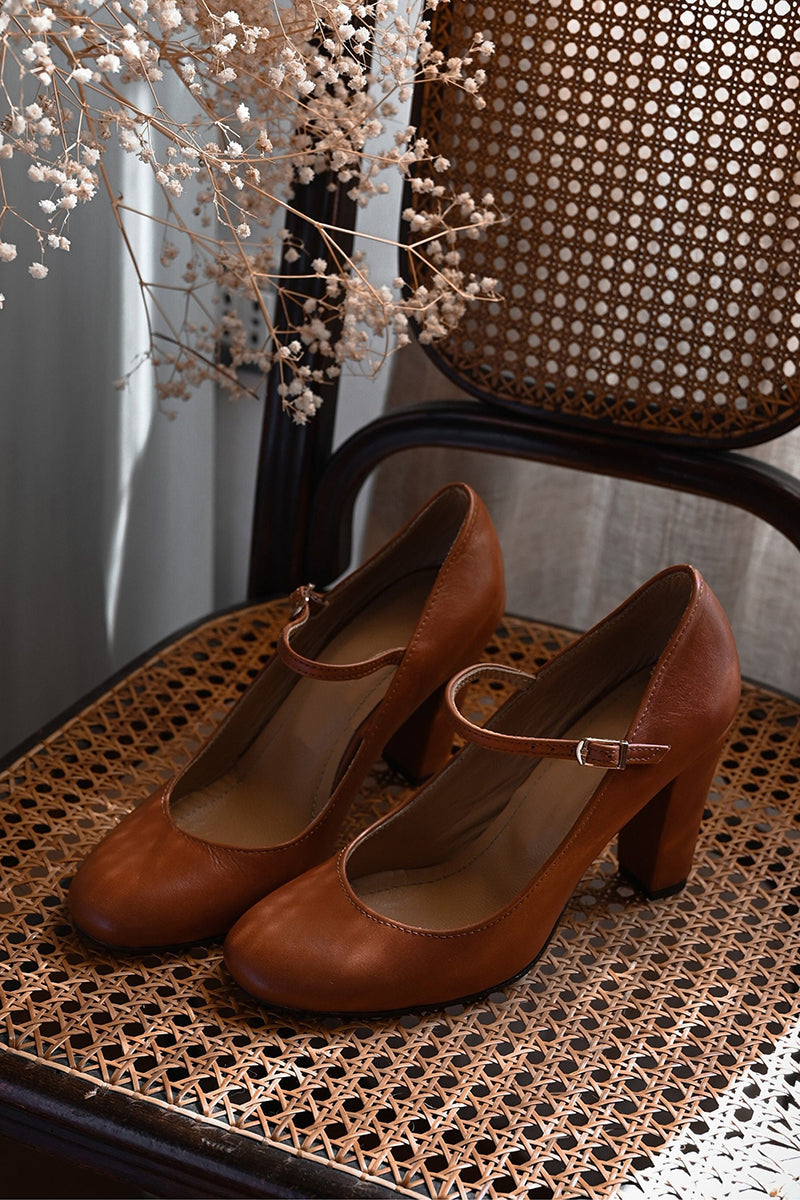 Clara | Low-Heel Sandal Everyday Elegance