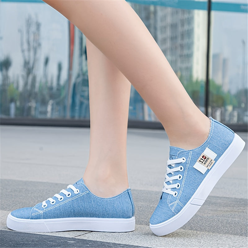 Céleste | Classic Canvas Low-Top Sneakers