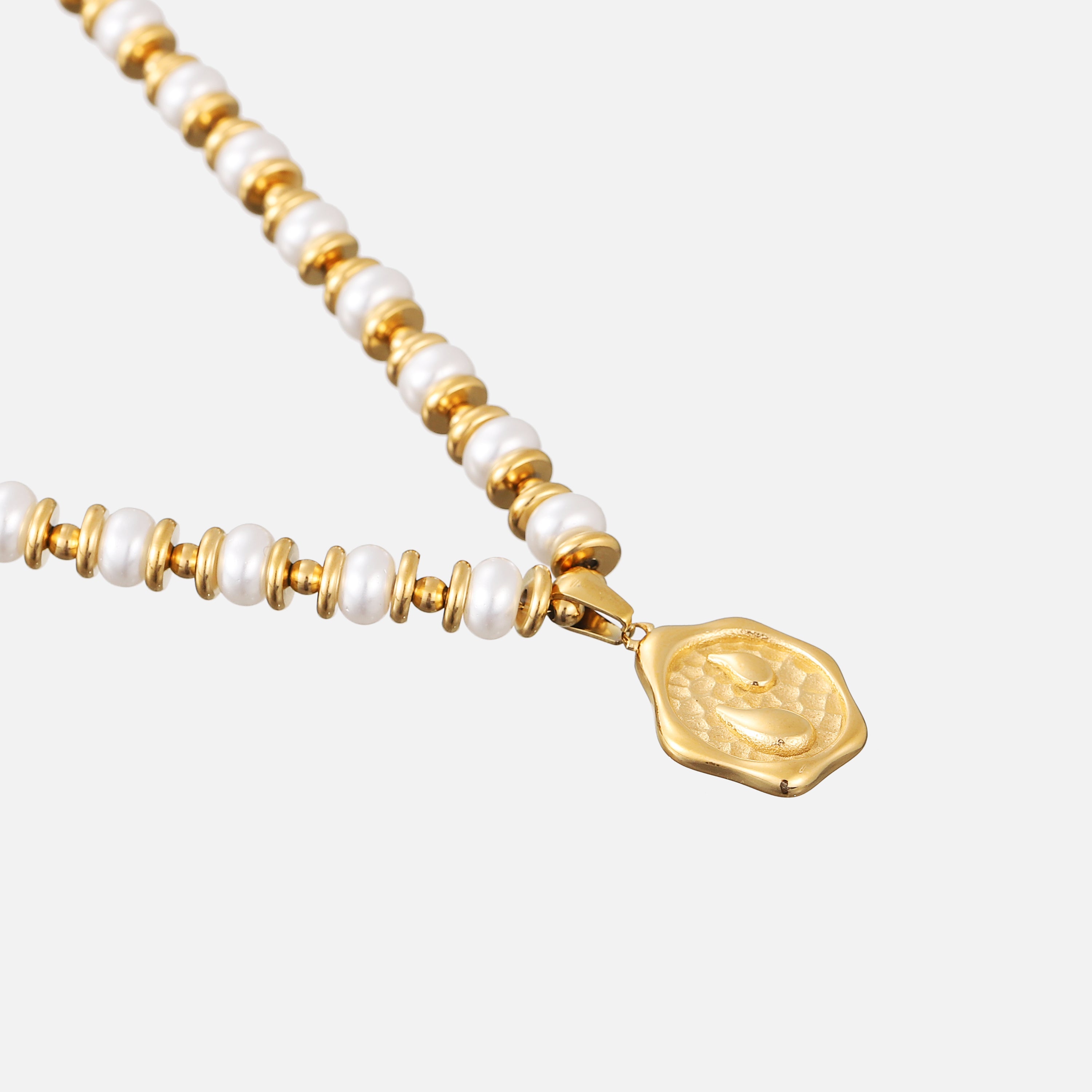 Rosalind | Pearl & Gold Pendant Necklace