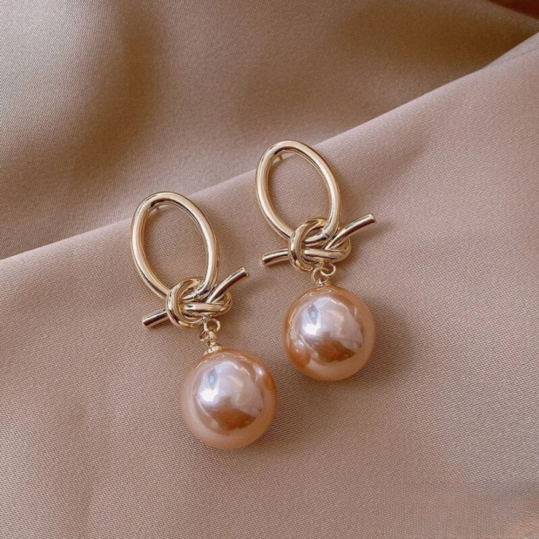 Misty | Pearl Drop Earrings