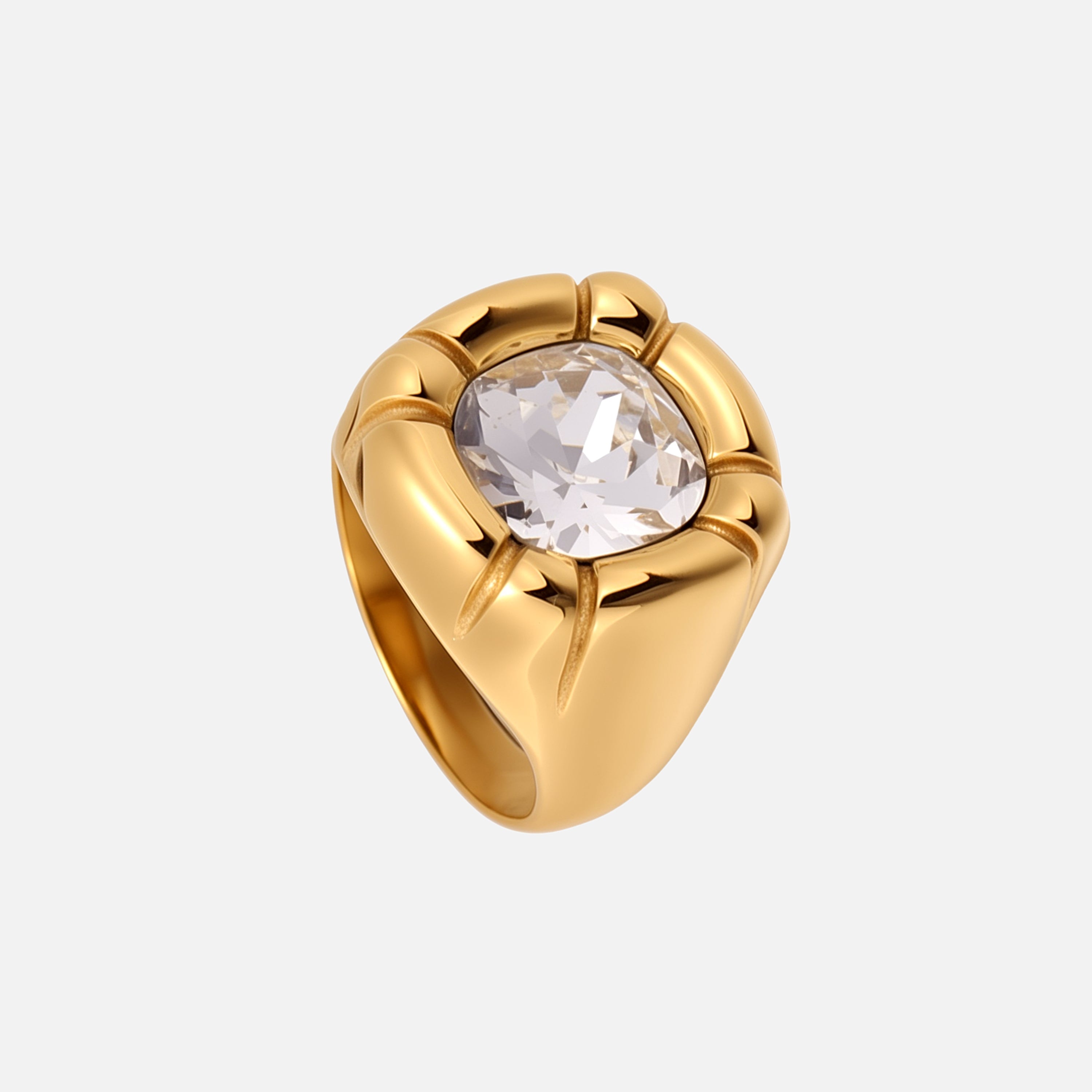 Hildred | Golden Heart Crystal Ring
