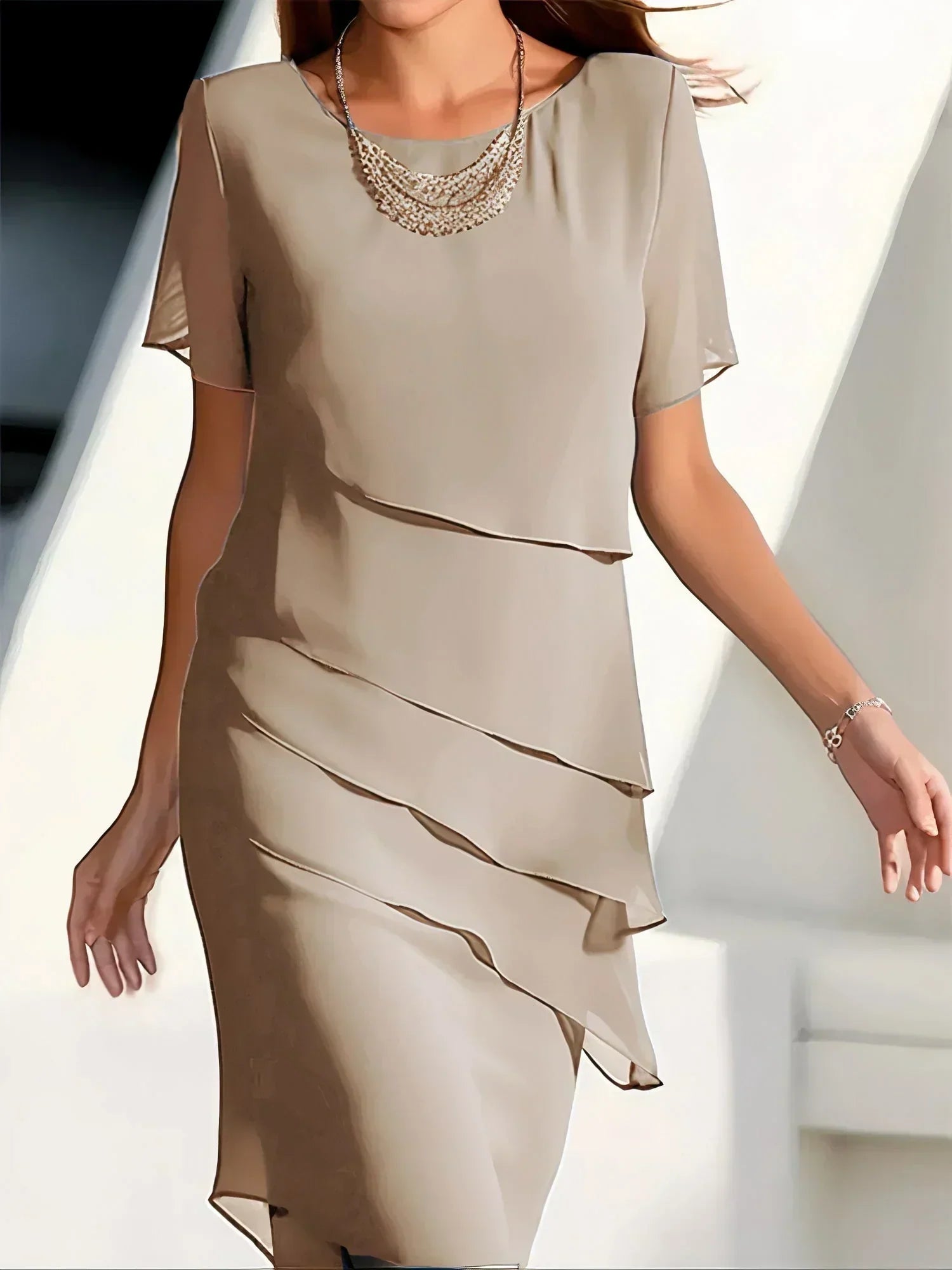 Unique | Short-Sleeve Midi Dress