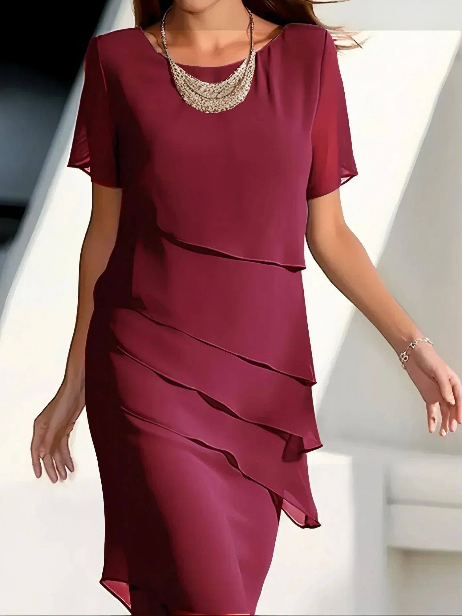 Unique | Short-Sleeve Midi Dress