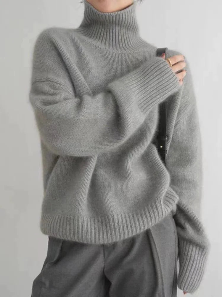 Vivienne | Luxe Cashmere Turtleneck Sweater