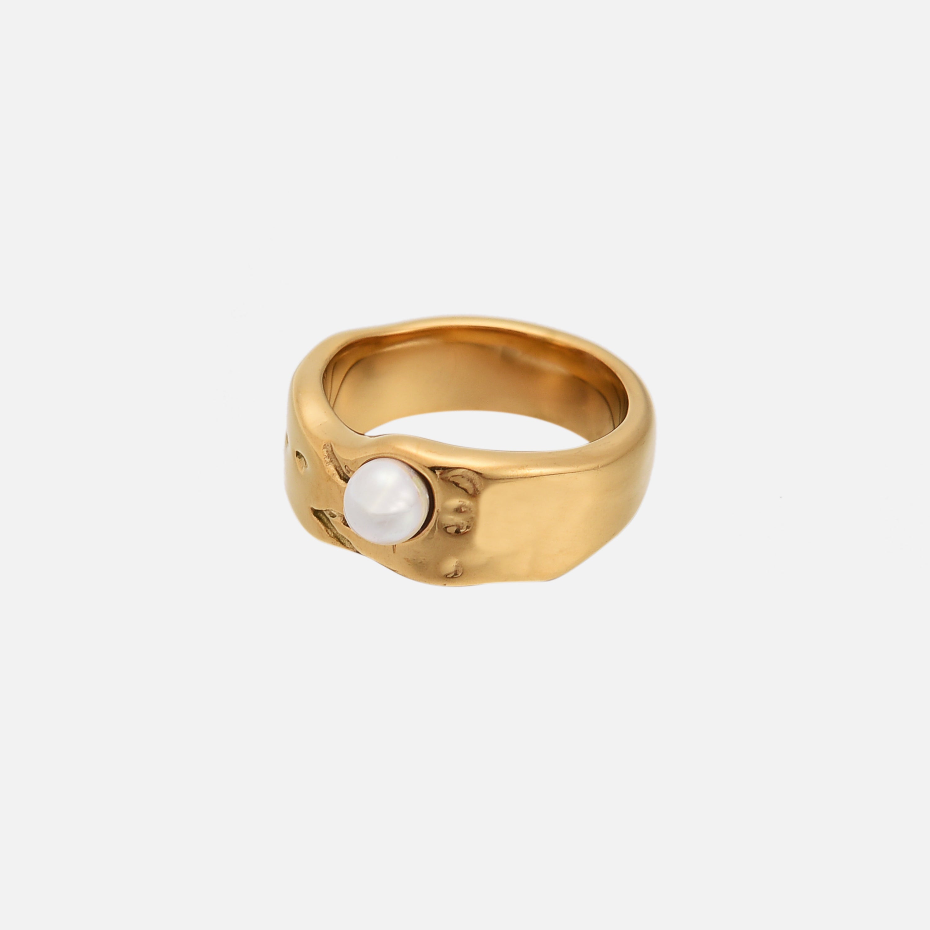 Vere | Pearl Accent Ring