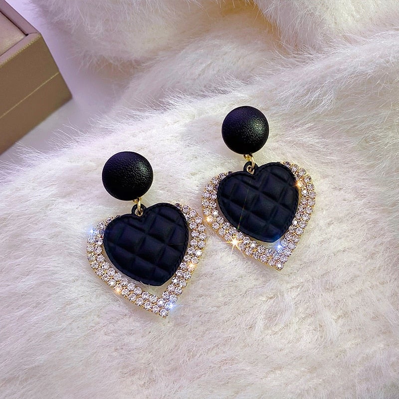 Denise | Black Heart Gold Earrings