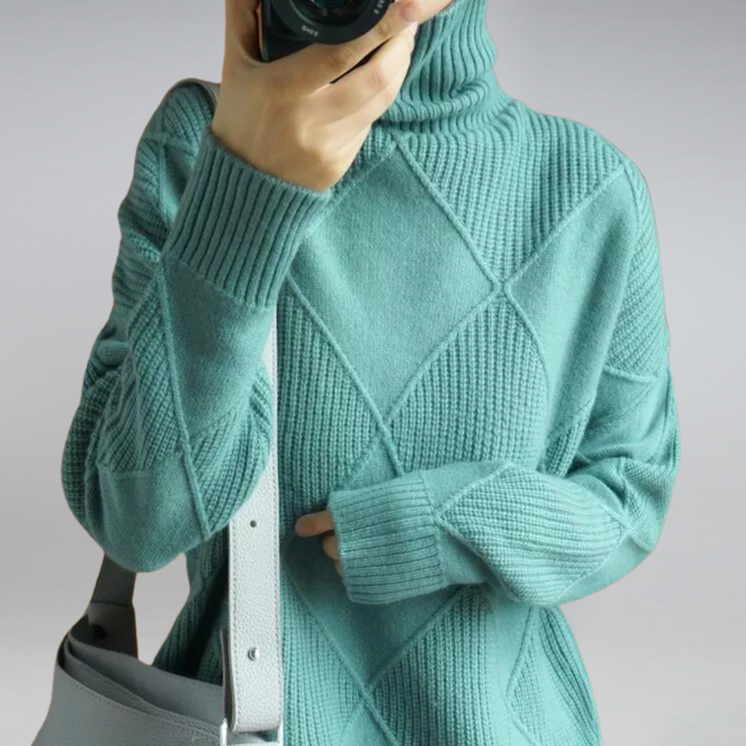 Vivienne | Luxe Ribbed Turtleneck Pullover