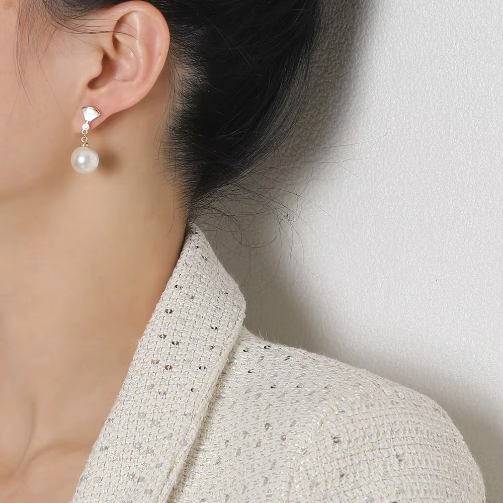 Isadora | Silver Pearl Drop Earrings
