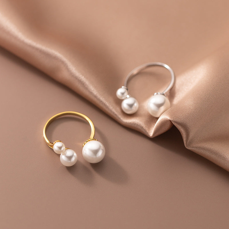 Yetta | Triple Pearl Statement Ring
