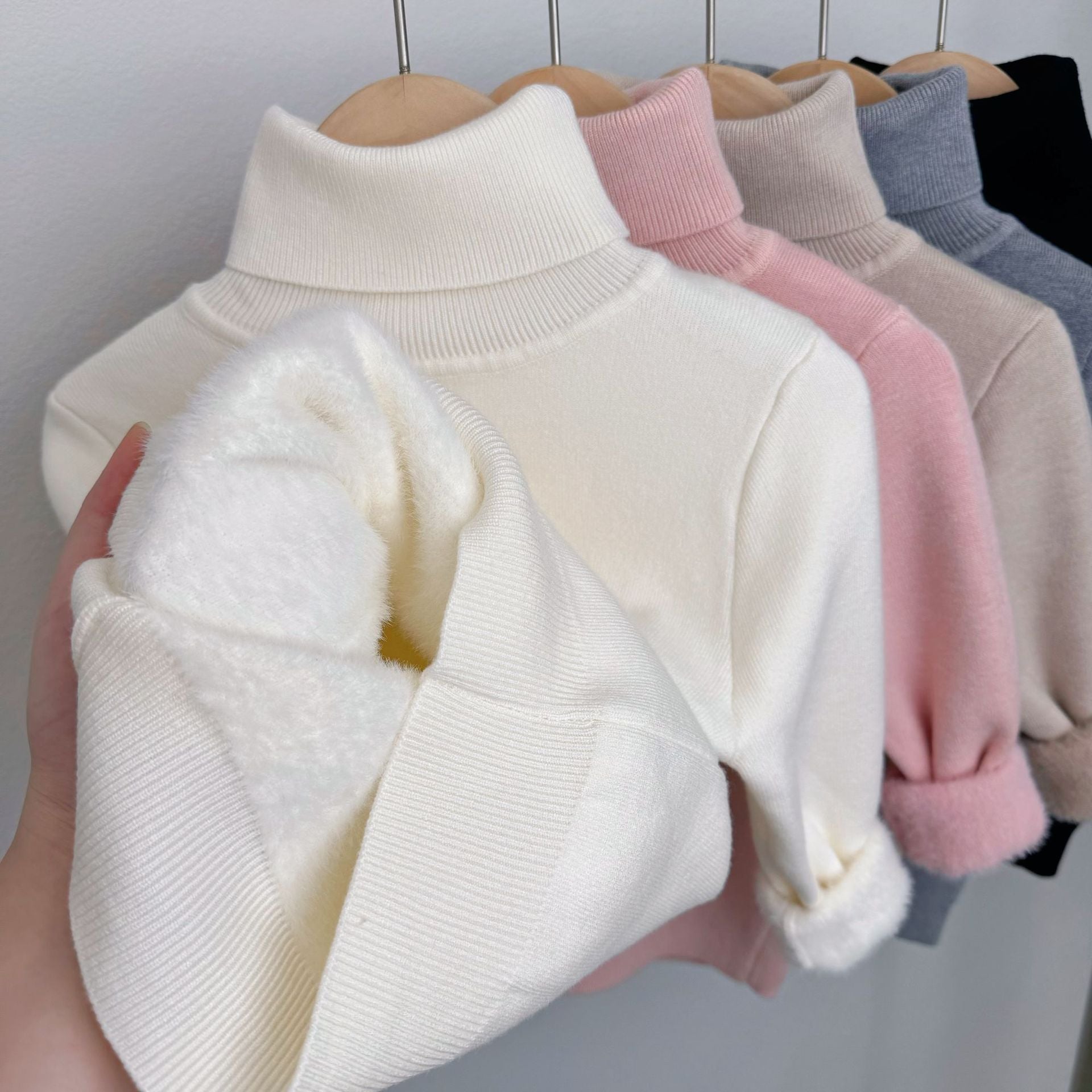 Lumi | Fleece-Lined Turtleneck Knit Sweater