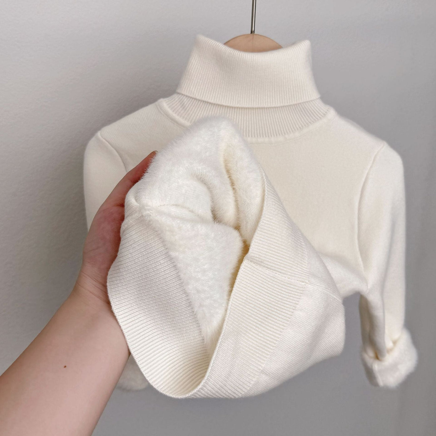 Lumi | Fleece-Lined Turtleneck Knit Sweater