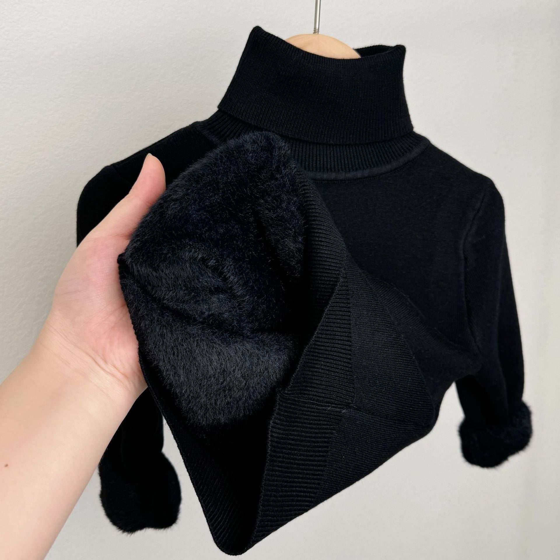 Lumi | Fleece-Lined Turtleneck Knit Sweater