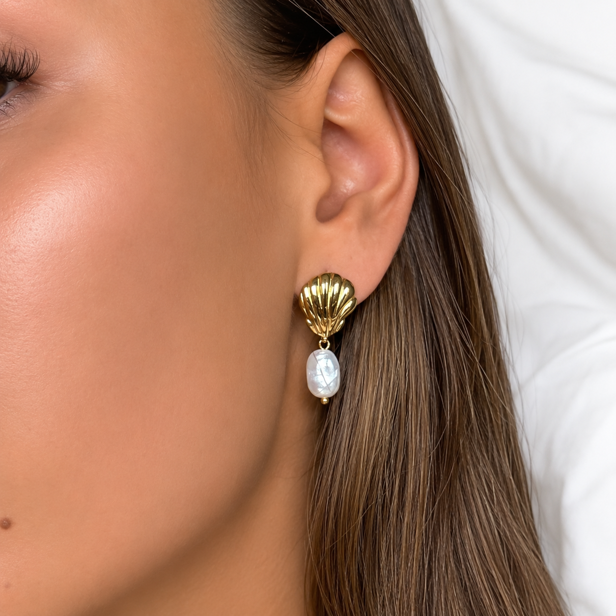 Wells | Shell Stud Drop Earrings