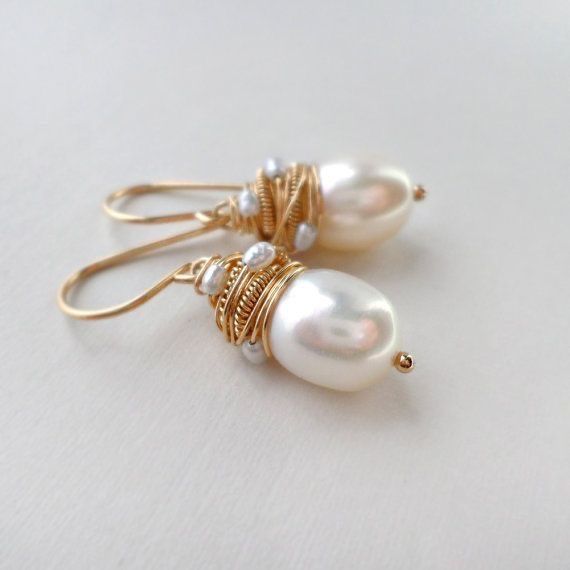Darlene | Vintage Pearl Gold Thread Earrings