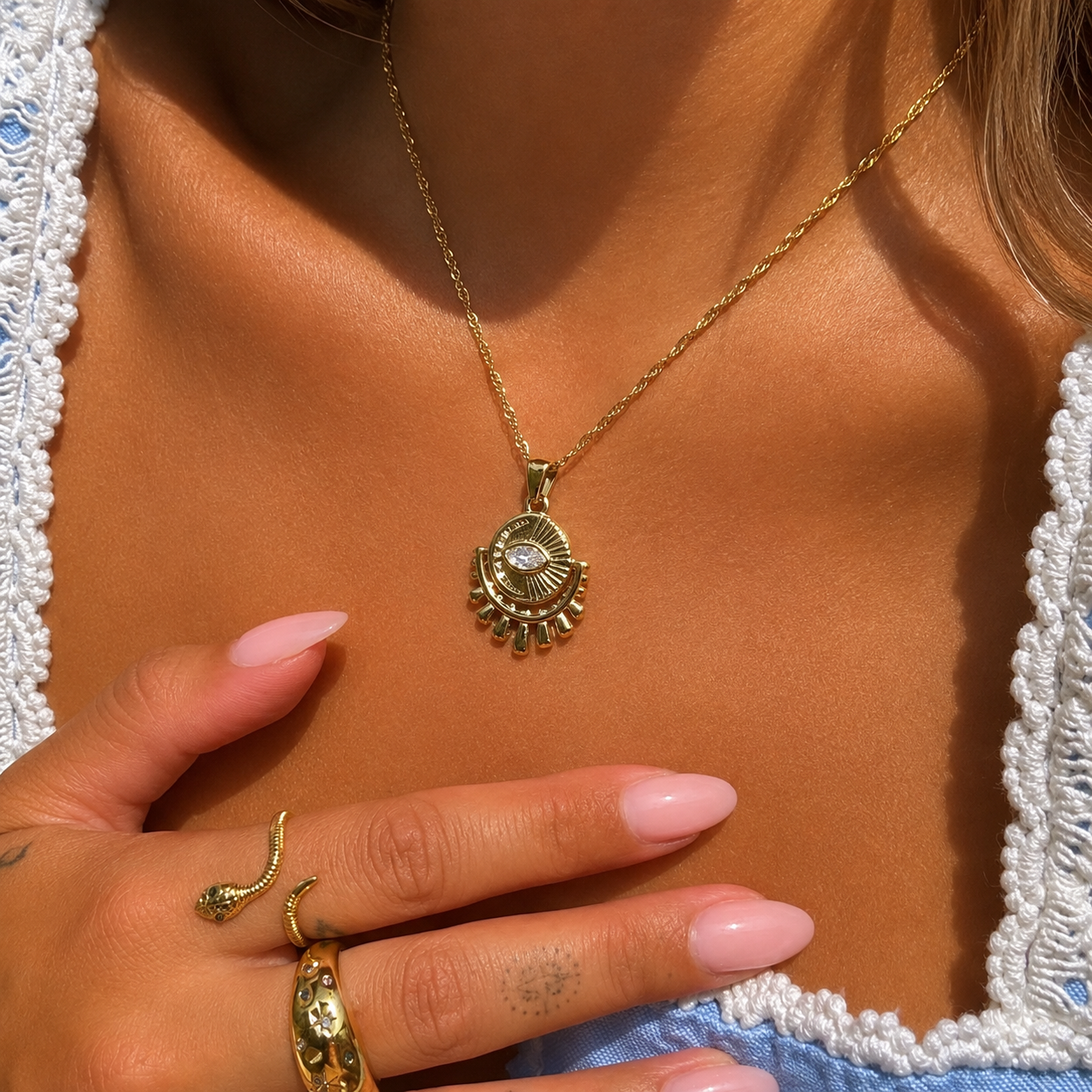 Winona | Sunburst Pendant Necklace