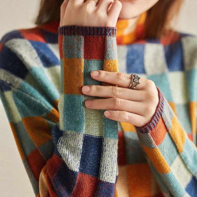 Vivienne | Retro Plaid Cozy Knit Sweater