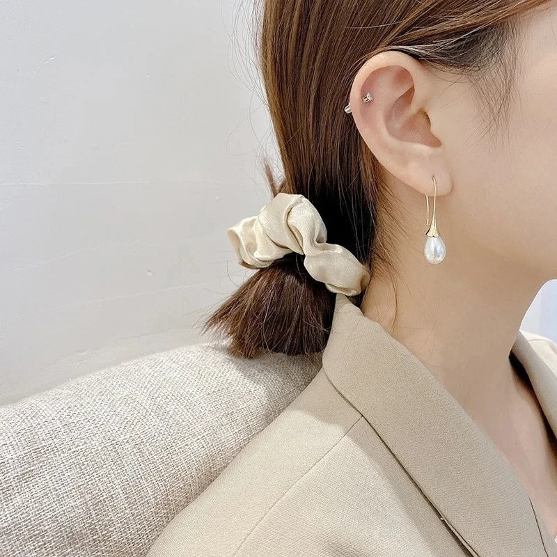 Brittani | Classic Pearl Drop Earrings