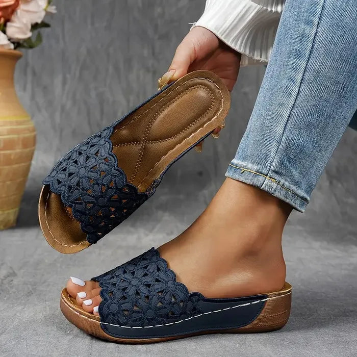 Lexi | Floral Ergonomic Slide Sandals
